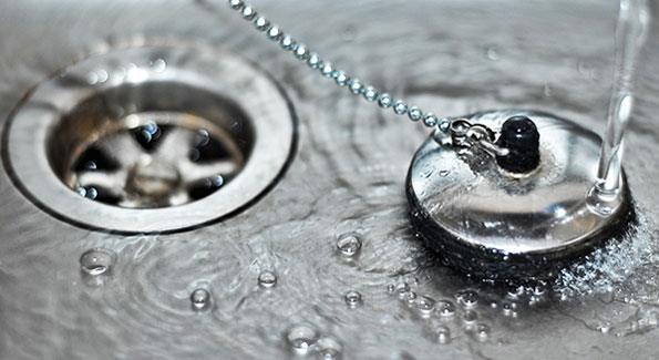 Khử mùi hôi từ cống thoát nước